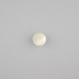 AUSTRALIAN MOTHER OF PEARL BUTTON WITH SHANK - WHITE