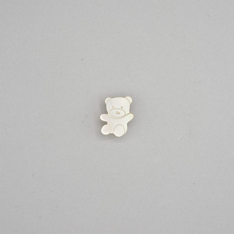 MOTHER-OF-PEARL BUTTON BEAR DESIGN WITH SHANK - WHITE