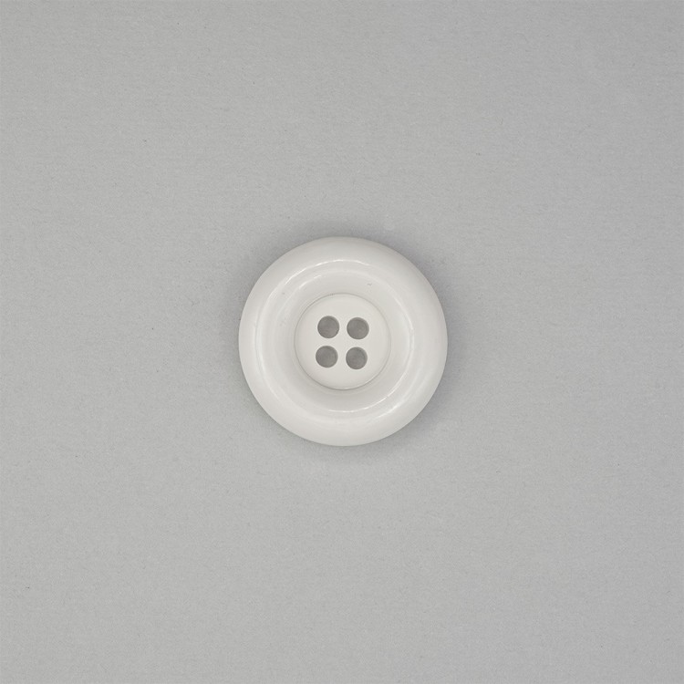 4-HOLES POLISHED GALALITH BUTTON WITH RIM - CHALK WHITE